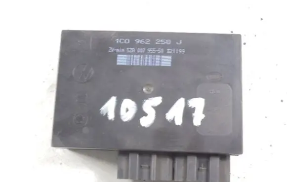 Skoda Octavia Mk1 (1U) Central body control module 1C0962258J