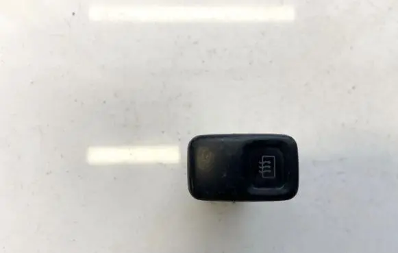 Mazda 626 Windscreen/window heater switch