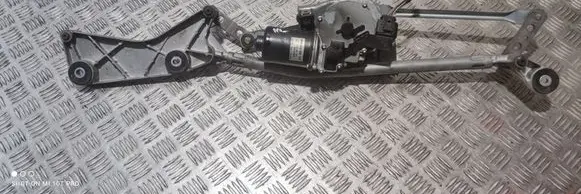 Mercedes-Benz ML W164 Front wiper linkage and motor A1648201742