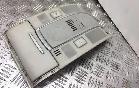 Audi A6 S6 C6 4F Front seat light 4F0951177