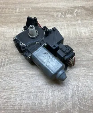 Audi A6 S6 C5 4B Rear door window regulator motor 0536001401