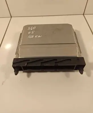 Volvo S60 Engine control unit/module 30646978A 0281011441 1039S04101