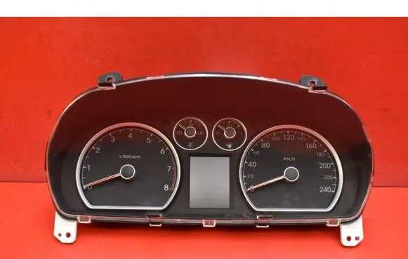Hyundai i30 Speedometer (instrument cluster) 940032L425