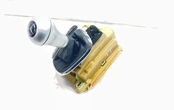 Mercedes-Benz CLC CL203 Gear shifter/selector A2032678524