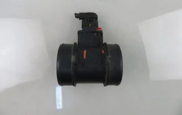 Opel Zafira B Mass air flow meter 55350046