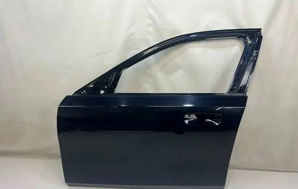 BMW 5 G60 Front door
