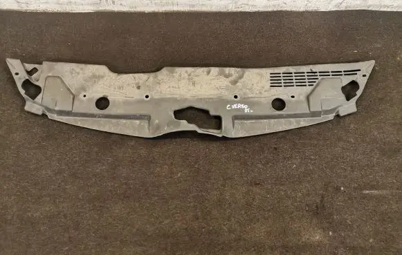 Toyota Corolla Verso E121 Radiator trim 532890F010