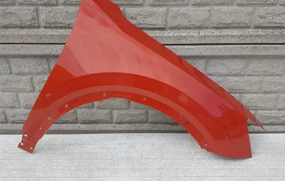 Audi Q2 - Fender 420821106C