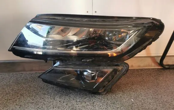 Skoda Kodiaq Headlight/headlamp 566941015E