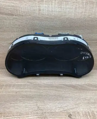 Toyota Avensis T250 Speedometer (instrument cluster) 8380005630H MB2574109865 KMH