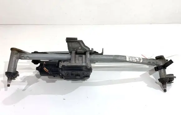 Volkswagen PASSAT B7 Front wiper linkage and motor 3AB955023