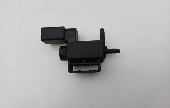 Volkswagen PASSAT B6 Turbo solenoid valve 037906283C