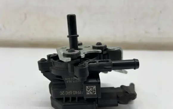 Nissan Qashqai J12 Electric auxiliary coolant/water pump 149406RC2C