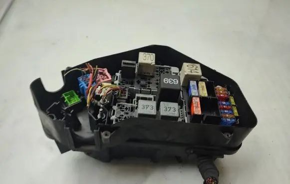Audi Q7 4L Fuse module