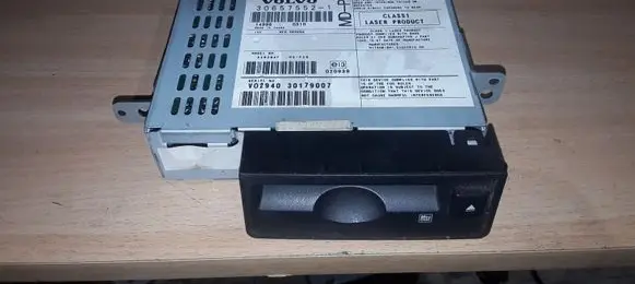 Volvo XC90 CD/DVD changer 30657552