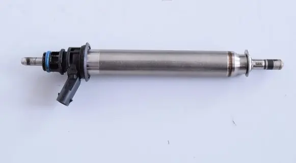 Mercedes-Benz E A207 Fuel injector A2560700187