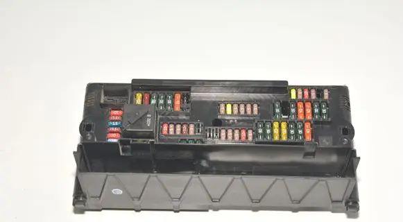 BMW 5 F10 F11 Fuse module 9234421