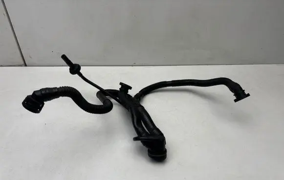 Audi A6 S6 C6 4F Breather/breather pipe/hose 06E103207