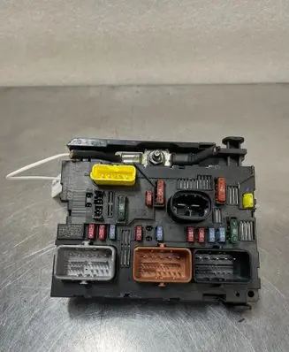 Peugeot 207 Fuse box set 9664055780L11
