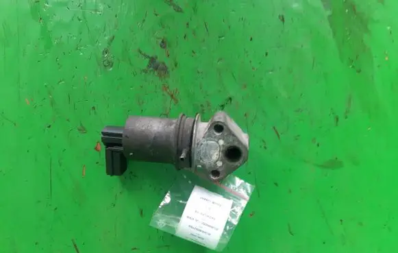 Volkswagen Polo EGR valve 03D131503C