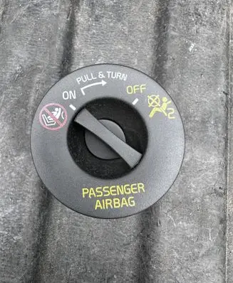 Volvo V60 Passenger airbag on/off switch 31674767