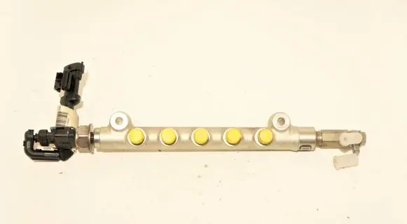 Opel Astra K Fuel main line pipe 5570022
