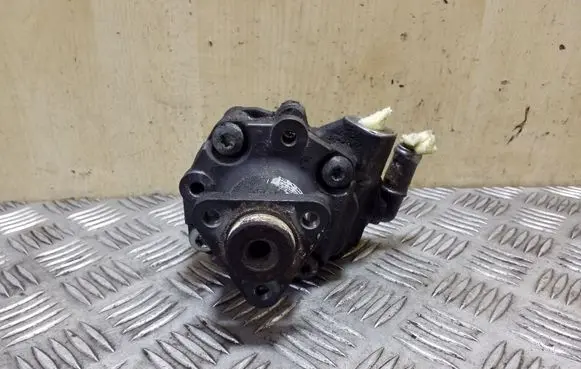 Audi A4 S4 B8 8K Power steering pump 8K0145154 7651955124