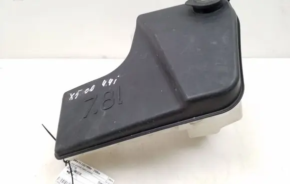 BMW X5 E53 Windshield washer fluid reservoir/tank 8252738