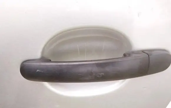 Volkswagen Fox Front door exterior handle