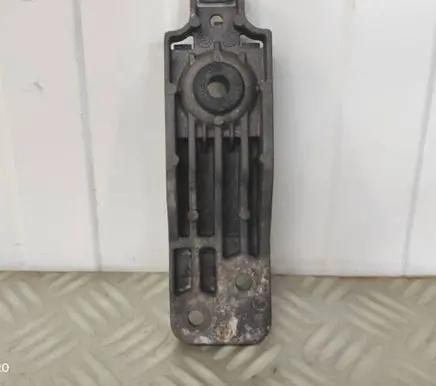 Opel Insignia A Radiator mount bracket 13337769