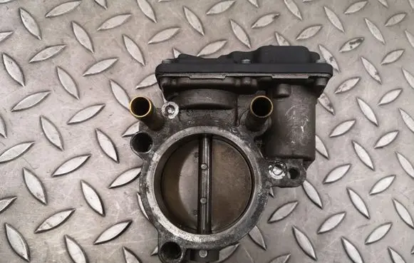 BMW i8 Throttle valve 13547629908 7629908