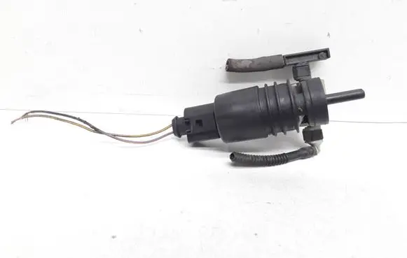 Mercedes-Benz E W212 Windscreen/windshield washer pump 2048660221