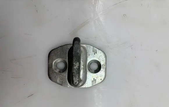Mercedes-Benz Sprinter W907 W910 Front door lock loop/hook striker A9067200004