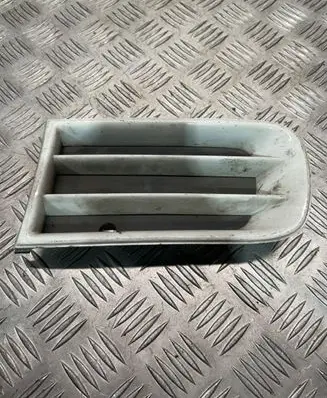 Skoda Fabia Mk2 (5J) Front bumper lower grill 5J0807833 5J0807681A