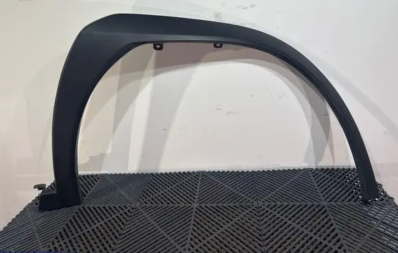 Lexus UX Front arch trim 7560176010