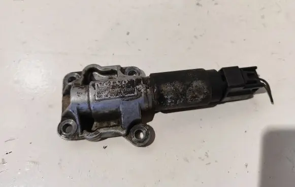 Volvo S60 Camshaft vanos timing valve 1275578 1300158113 F347042