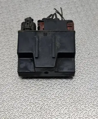 Peugeot 508 Glow plug pre-heat relay 87635E