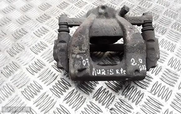Toyota Auris 150 Front brake caliper
