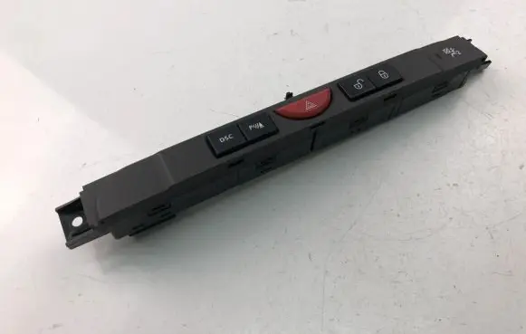 Land Rover Discovery 3 - LR3 Hazard light switch YUL500400WUX