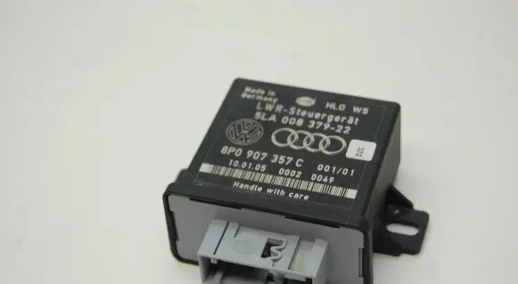 Audi A6 S6 C6 4F Light module LCM 8P0907357C