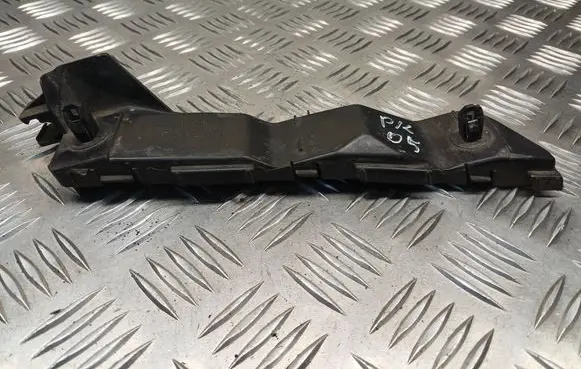 Toyota Avensis T250 Front bumper mounting bracket 5253605020