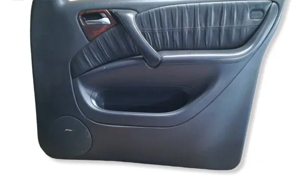 Mercedes-Benz ML W163 Front door card panel trim A163720365 VG2197 D01789651