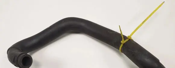 Infiniti FX Engine coolant pipe/hose