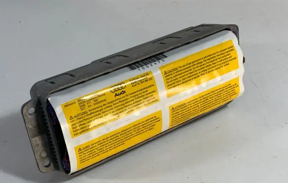 Audi A3 S3 8P Passenger airbag 8P4880202