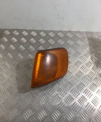 Audi 100 S4 C4 Front indicator light 137983