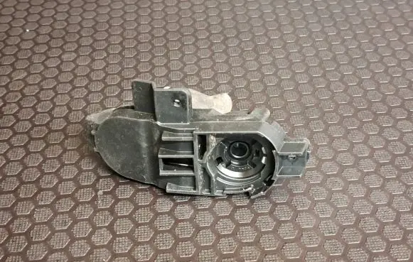 BMW 5 F10 F11 Front door lock (next to the handle) 