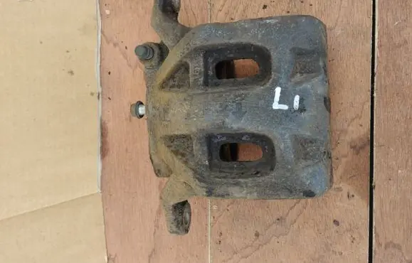 Infiniti EX Front brake caliper