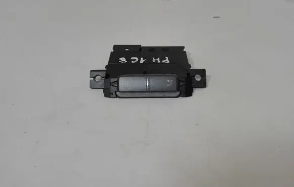 Volkswagen Phaeton Air conditioning (A/C) switch 3D0919815L