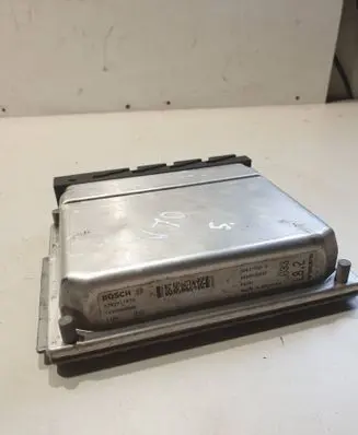 Volvo V70 Engine control unit/module 30637733A 0281011078