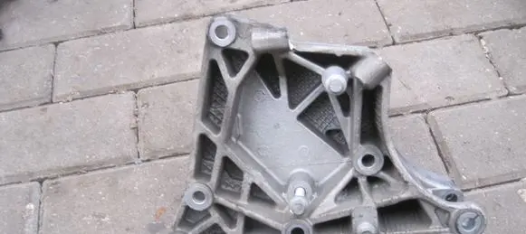 Land Rover Evoque I Engine mounting bracket BH3210239AB